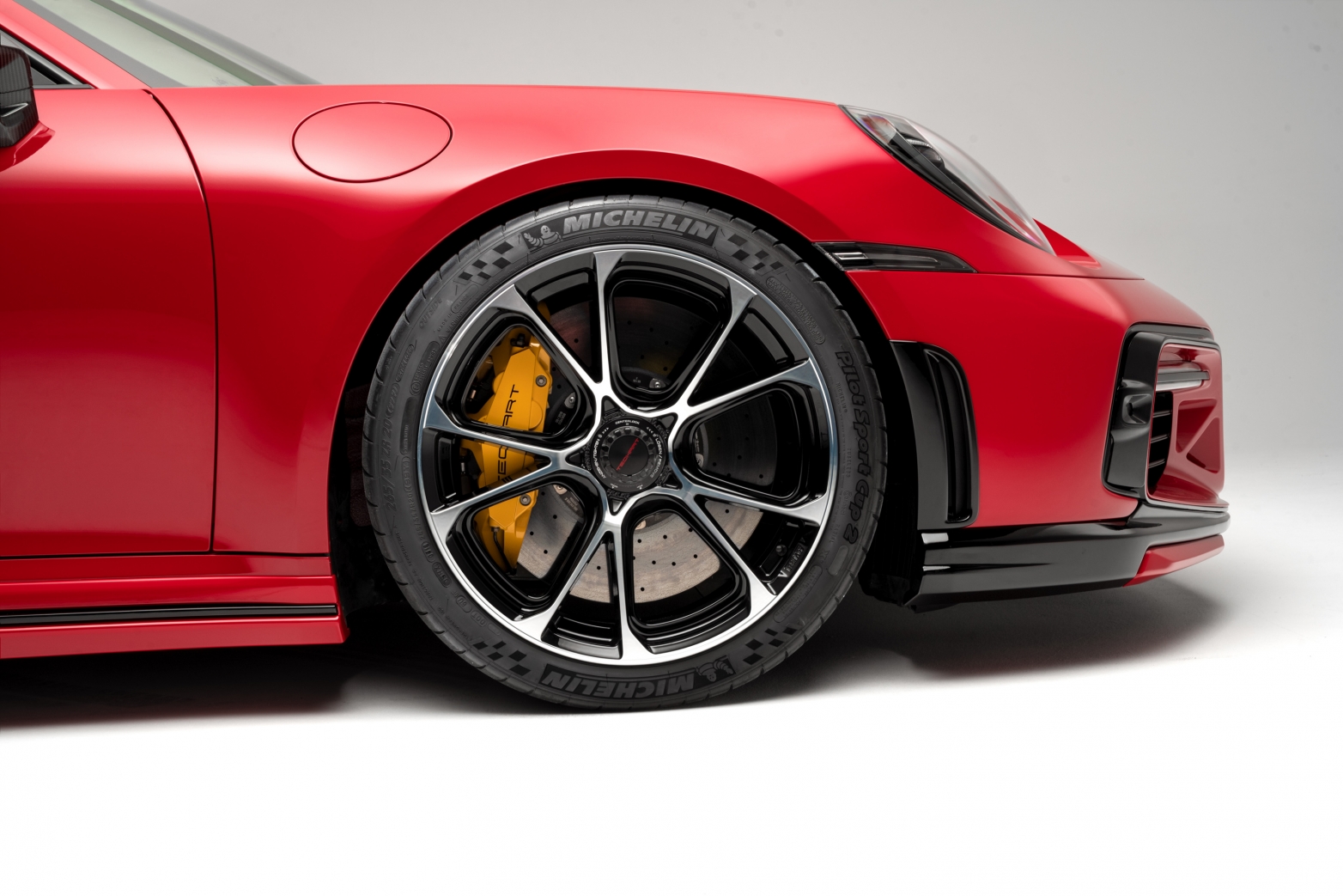 TA_092_Turbo_Detail_EXT_03-large-8--v.jpg